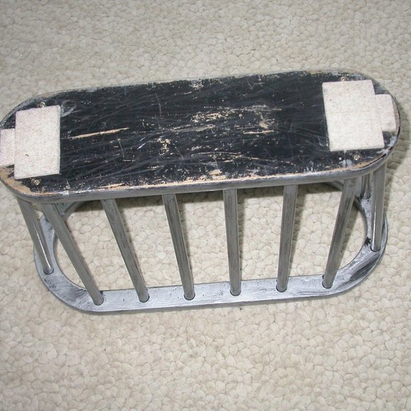 Silver Wooden Magazine Rack - Picture 3 of 4